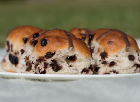 Healthy Hot Cross Buns for Easter! – Full Recipe